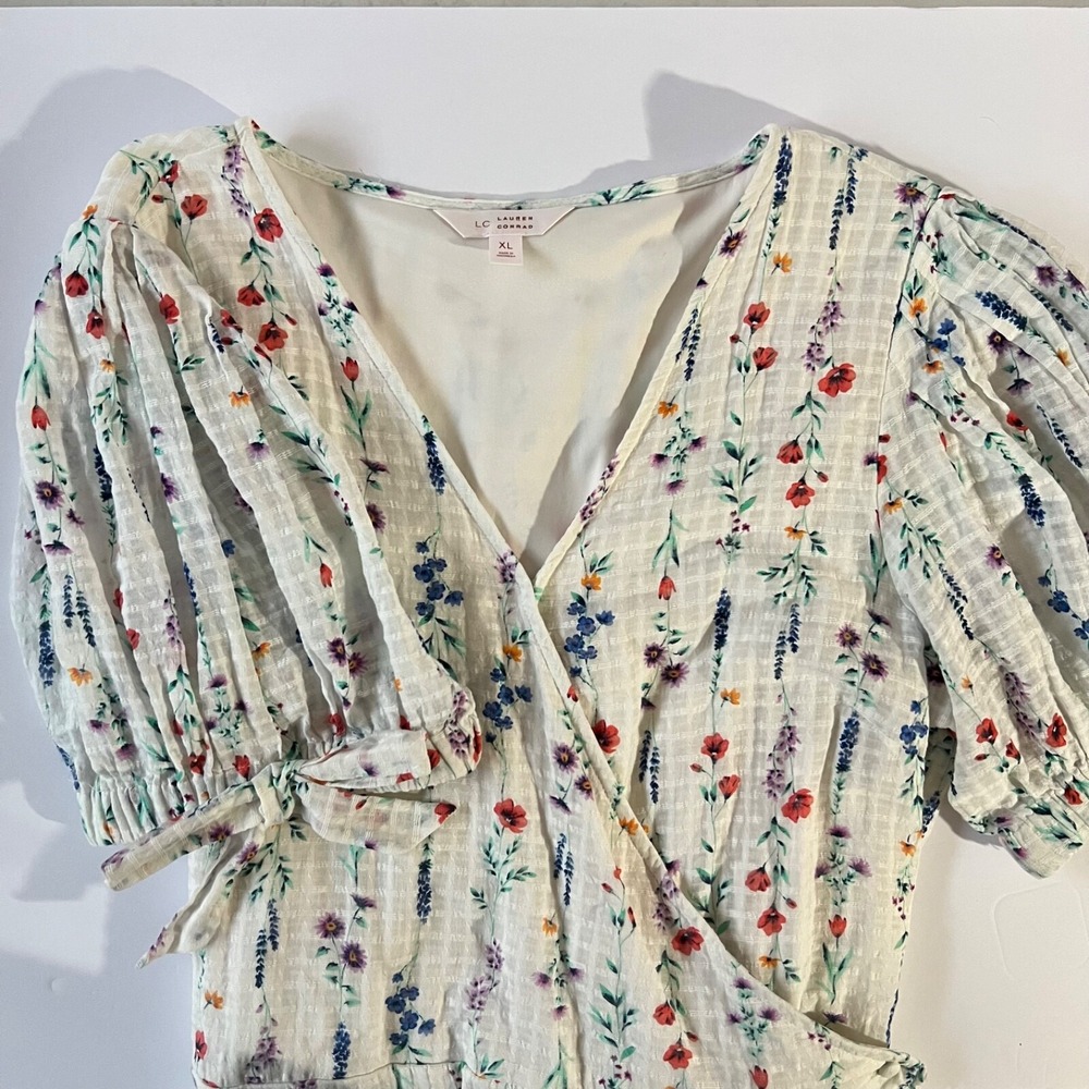 LC Lauren Conrad Dress XL Wrap White Multi Floral Ruffle Hem Puff Sleeve Cottage - Picture 2 of 8